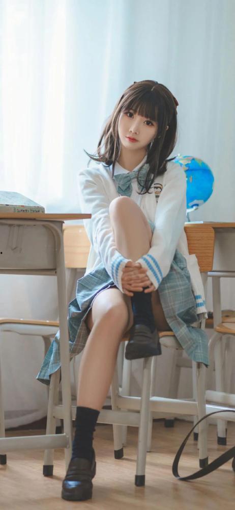 国产JK美女在线喷水,夏日清凉一夏