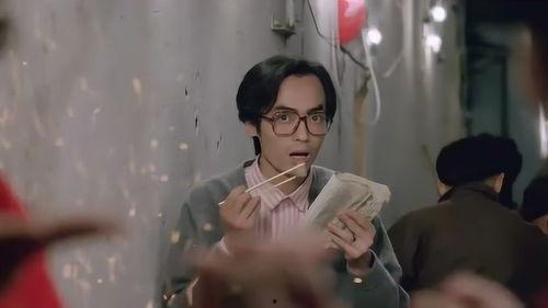 国产四眼仔玩弄美女在线,一场视觉与情感的碰撞